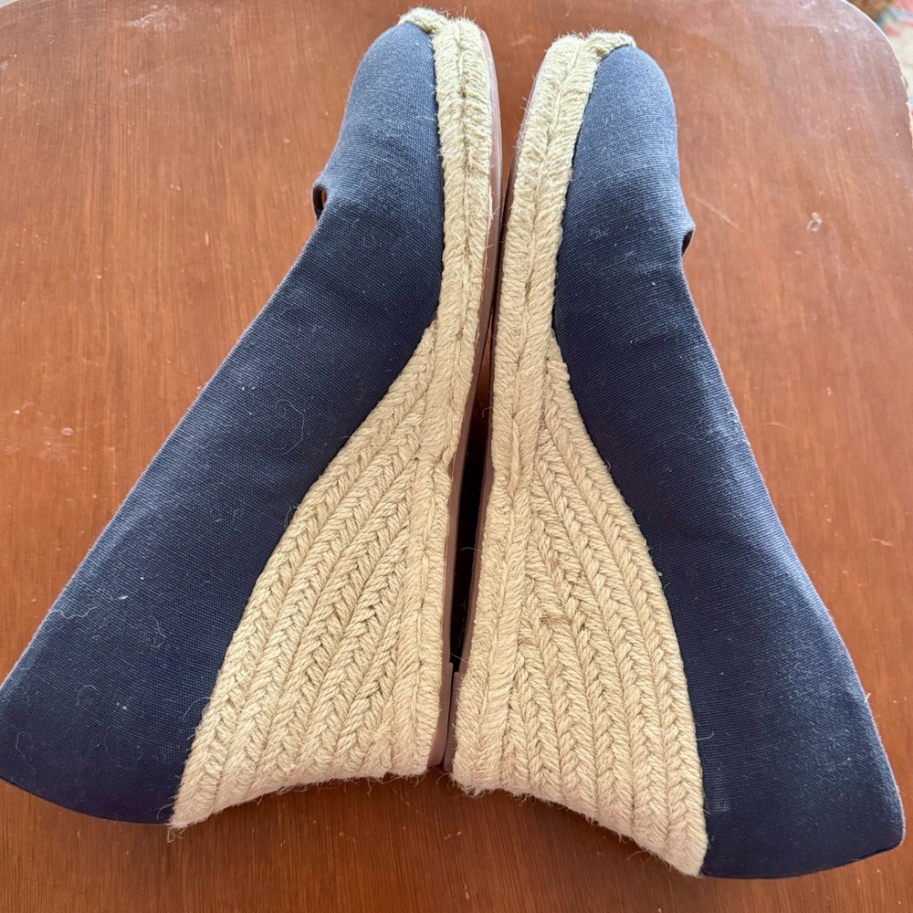 J. Crew Women's Navy Espadrille Wedges Sz 9.5 VGUC - Picture 6 of 6
